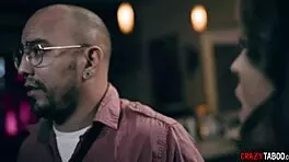 Mature milf spots peeping teen and cheats wildly