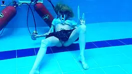 Sexy latina ashlee rose teases underwater pool tits