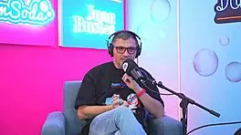 Lina Henão squirt comme une folle en baisant un inconnu jusqu'à l'orgasme massif