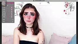 im lizzyhoney hermosa petite teen with small tits