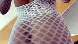 petite escort heads back to dallas for exclusive tryst