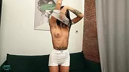 Eva Tender takes double penetration from two hungry lovers