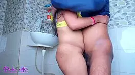 Ravinadesi unleashes steamy bathroom passion in leaked MMS