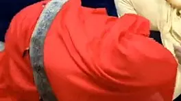 wanna see indian girl fuck delivery boy outdoors?