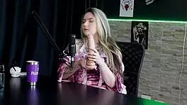 i blew two cocks showed my pussy tits!