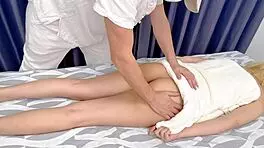 Massage master excites sexy customer big ass spanking roleplay beautiful babe