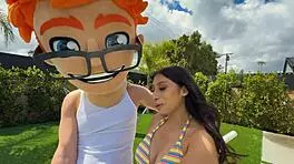 pool girl sona cleans then drops for porndude's deepthroat doggystyle cowgirl squirting fuckfest