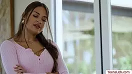 making my busty brunette friend's shaved pussy drip wet 👅💦