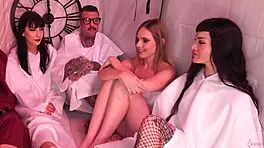 Teen Gapes Wildly After Monster Dildo Stretches Ass