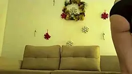 omg squirting everywhere riding this huge dildo feels amazing 💦😍