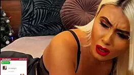 blonde slut moans loud on cam beggin for tips