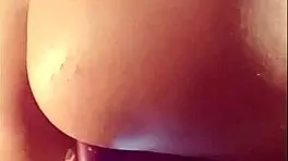 Hey tess this curvy teen ass shakes while toying