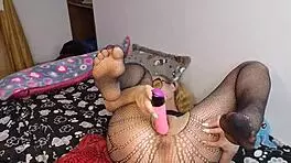 Fucking my pussy hard with huge dildo! Cum hard with me now!
