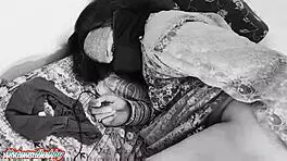 desi camgirl netuandhubby toys tight pussy to juicy orgasm