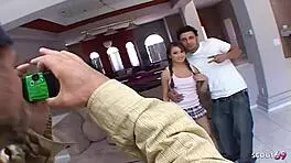 Demi-asiatique couettes Tia Tanaka premier MMF trio deux vieux grosses bites