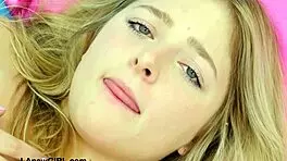 Sun-kissed blonde reveals her irresistible sexy curves emotionally