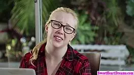 studying turns into wild gf pussy licking