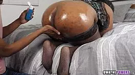 Ebony babe begs for harder pounding to massive orgasm