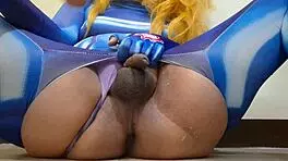 shemale samus cosplay cumfarts while massively cumming