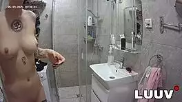 luuv alice loves showing off her morning shower exhibitionism on cam