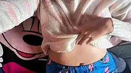 oh colombian babe strips n fingers her juicy vagina so hot umm