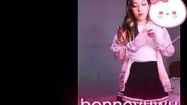 Bonneyuwu Argentinian Cutie Masturbates Solo