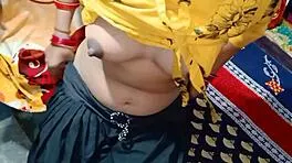 Indian babe takes anal pounding from friend in secret house room session