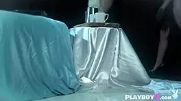 Two oiled big tits lesbians kiss passionately during steamy massage 💋🛀