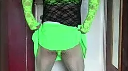 crossdressing sissy piss lover begs fill tube to swallow