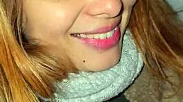 follo vecina infiel en casa corro en su vagina