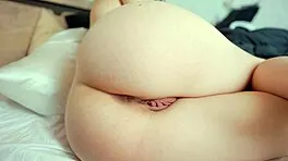 Who's got the most perfect juicy wet pussy lips online?