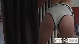 skinny vika lita fingers tight pussy in socks solo play