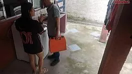 hey, this housewife trades her tight ass for repair service