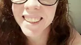 blonde big tits slut offers herself as prize with sexy curves 😈