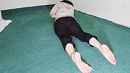 muslim maid, show that big ass through your see-through pajamas? 😈🍑