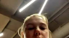 Public workout turns into sneaky fingering and masturbation outdoors