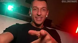 Buff redhead bombshell doubts but takes ten facial blasts