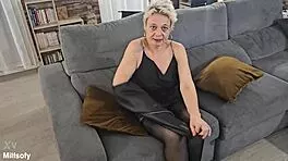 milf sofy teases in sexy naughty robe?