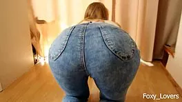 Petite babe dry humps jeans for rubbing cumshot