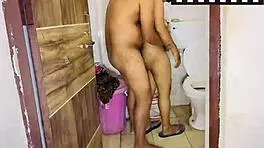 casual bathroom hookup with juicy pussy licking action