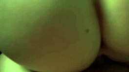 Stiefmoeder Nodigt Me Uit voor Douchen voor Rough Blowjob