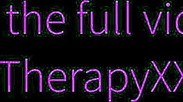 أخت غير شقيقة كبيرة تسأل أخ غير شقيق عن مساعدة تمدد التمرين - ليلي هول