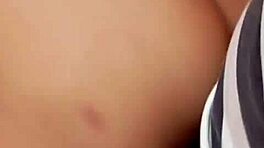 OMG！德国大学美女被性感阿姨猛干！