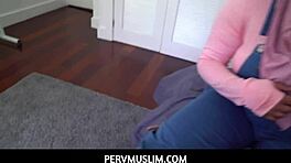 Pervmuslim - Сексуальная жена знает, как дать идеальный минет - Julz Gotti