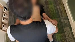 יפנית נערה 18+ חמודה נקדחת קשה בחדר מלון