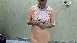 Hindi Couple’s Romantic First Time Sex in Loving Mood. Boyfriend Seduces Girlfriend for Steamy Amateur Action XXX!