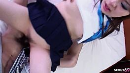 일본 처녀 청년 18+ 작은 가슴 18+로 유혹해 아마추어 POV 섹스, 샤워하고 깊은 크림파이 JAV 야동