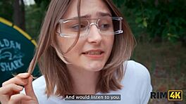 Mogli Si Scambiano e Lecchino Prima di Scopare Anale nel Bosco 😍