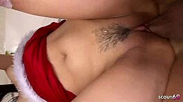 細い日本ティーンに口とマンコで複数中出し！無修正JAVクリスマスグループセックスオーギー