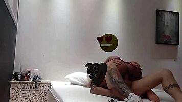 com minha visinha no motel transando gostoso